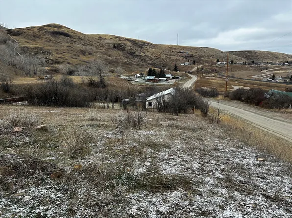 78 Anaconda St, Belt, MT 59412