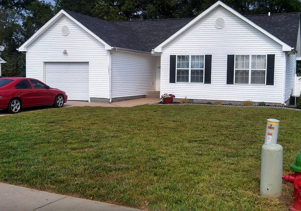 Large single Car Garage