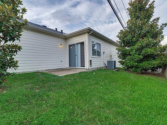 4th image of 1697 Nichole Woods Dr