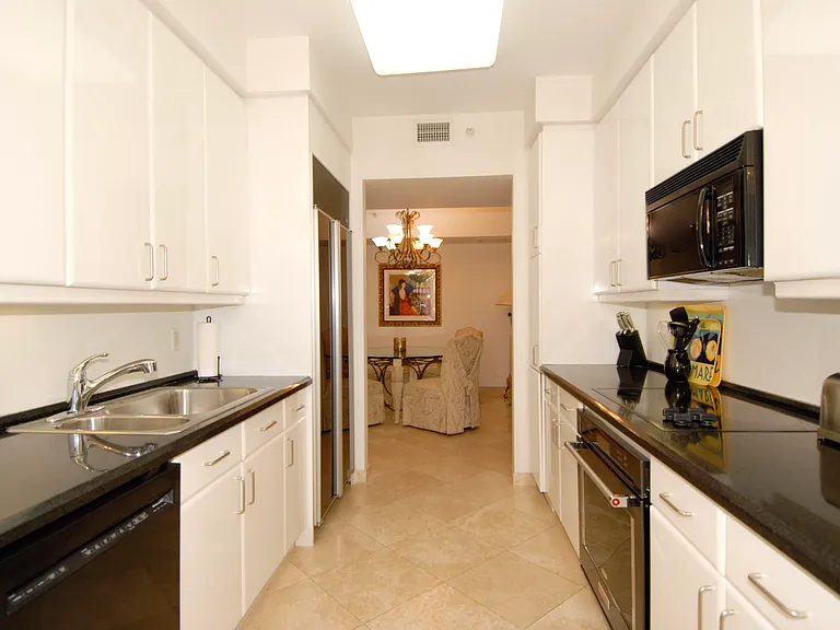 3200 N Ocean Dr #406 — Photo 10