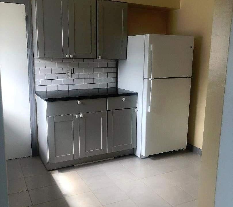 1st image of 82 160th Ave