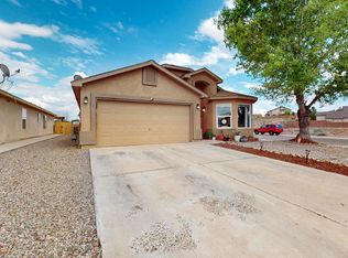108 Avenida Jardin, Los Lunas, NM 87031