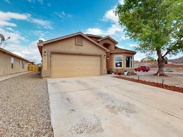 108 Avenida Jardin, Los Lunas, NM 87031