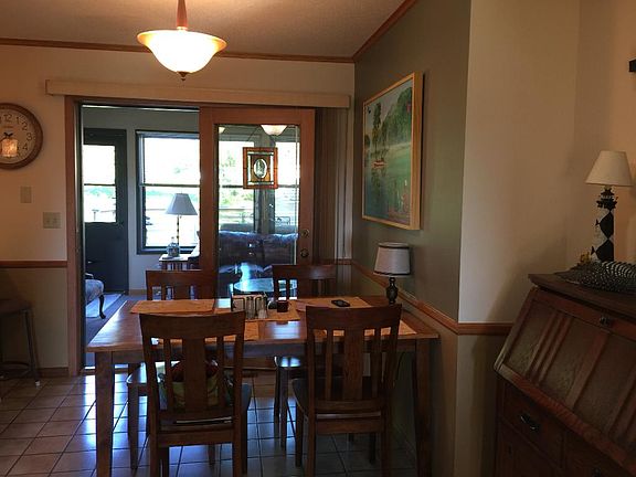 5th image of 2885 Oakgreen Ave N