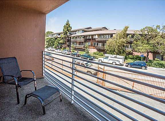2nd image of 1021 Scott St APT 140