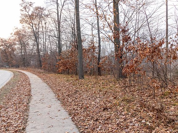 5th image of Forest Valley Dr