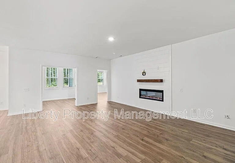 472 Copperleaf Dr — Photo 8