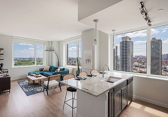 3rd image of 2319 3rd Ave #1609