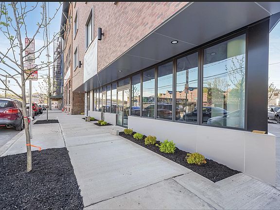 5th image of 658 Grand St #3