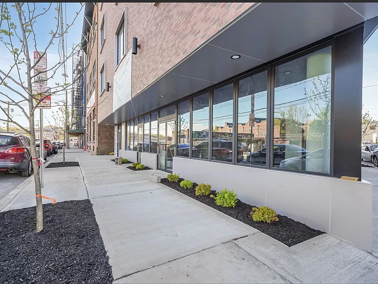 658 Grand St #504 — Photo 16