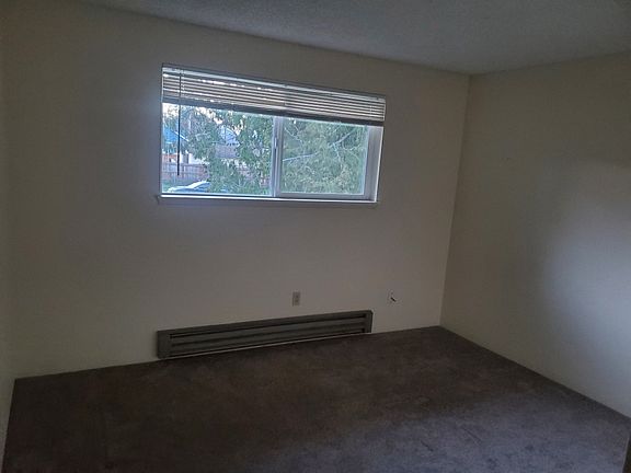 5th image of 1005 W 15th St #C