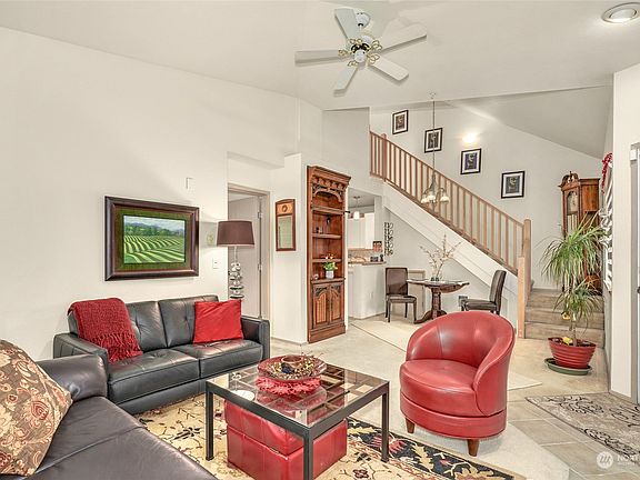 4th image of 11130 SE 208th Street #C203