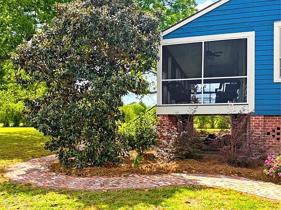 3rd image of 6386 Piney Woods Road