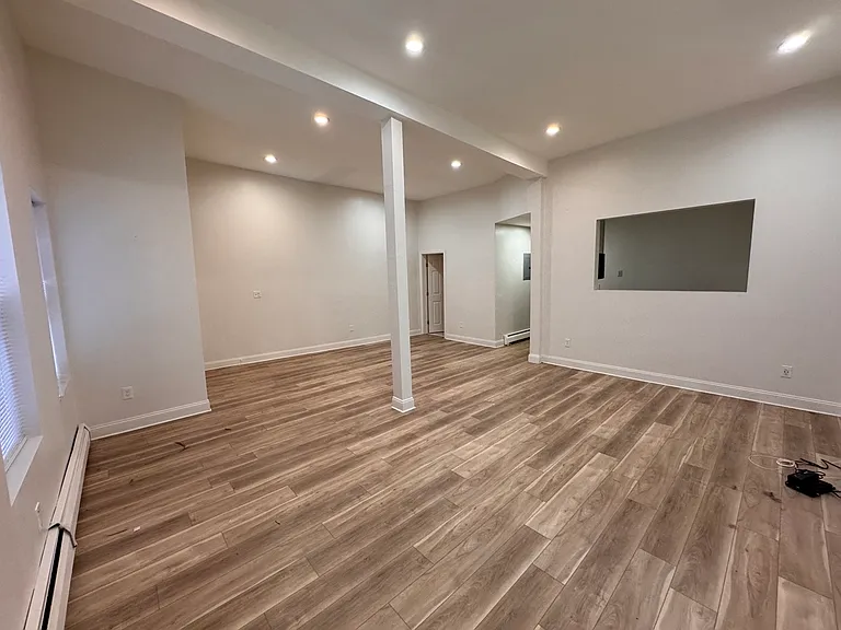 11 Bismarck St — Photo 9