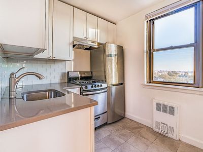 5021 39th Pl APT 4B, Long Island City, NY, 11104