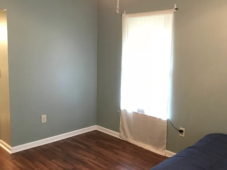 912 Spruce Ct — Photo 17