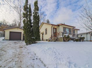 611 Ashburnham Dr, Peterborough, ON K9L 2A2