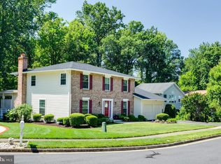 7007 Barnacle Pl, Burke, VA 22015