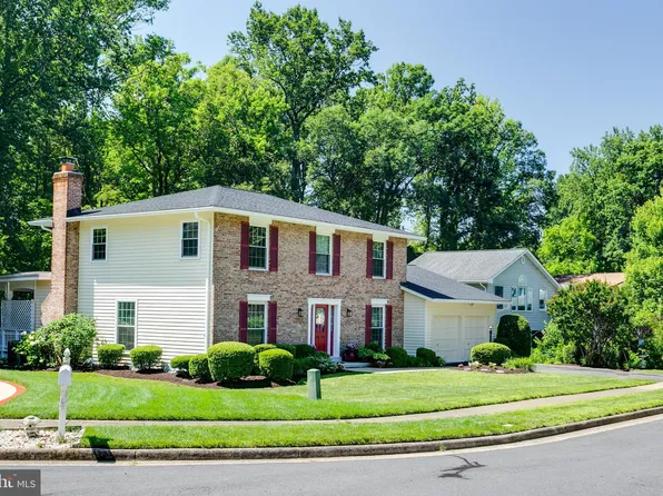 7007 Barnacle Pl, Burke, VA 22015