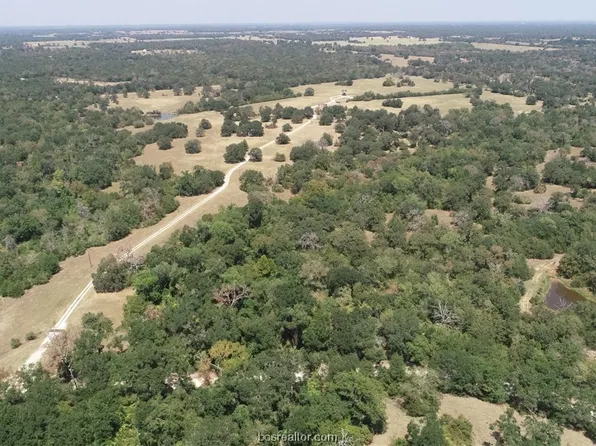 2 Old Hickory Grove Rd, Franklin, TX 77856