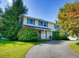 14 Cutting Ln, Burlington, MA 01803