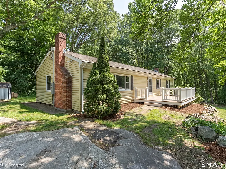 260 Flag Marsh Rd — Photo 1