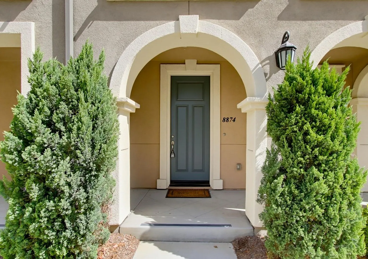 4 Bedroom Townhome in the Promenade at Spectrum Community — Photo 4