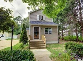 31A Duke St, Bay Shore, NY 11706