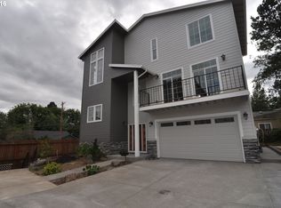 8718 SW Case Ct, Portland, OR 97223