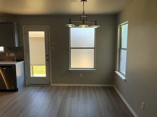 3 bed, 2.5 bath, 1346 sqft, $1,900 — Photo 4