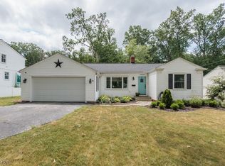 24507 E Oakland Rd, Bay Village, OH