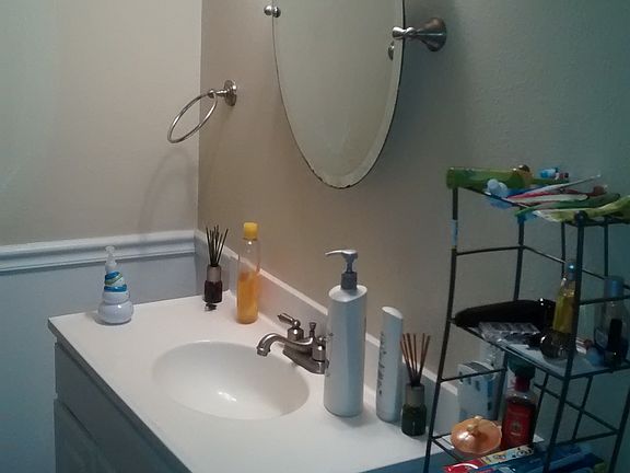 Large Bathroom with Storage, Combo washer & drier unit