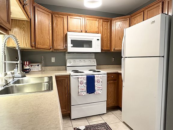 5th image of 1420 Wingo Turn APT 6