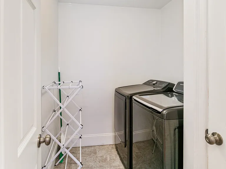 Laundry Room Cabinet