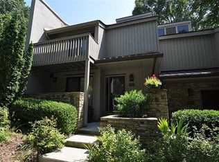 1261 Druid Knoll Dr, Atlanta, GA 30319