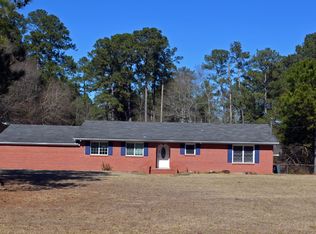 67 College Dr, Laurel, MS 39440