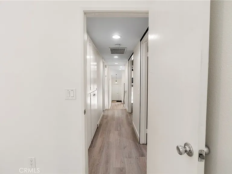 1532 Windsor Ln — Photo 23