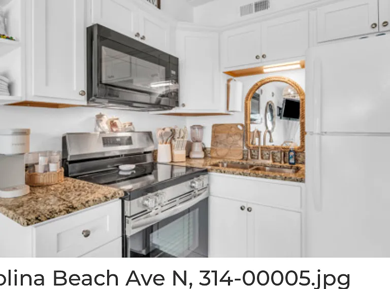 222 Carolina Beach Ave N — Photo 9
