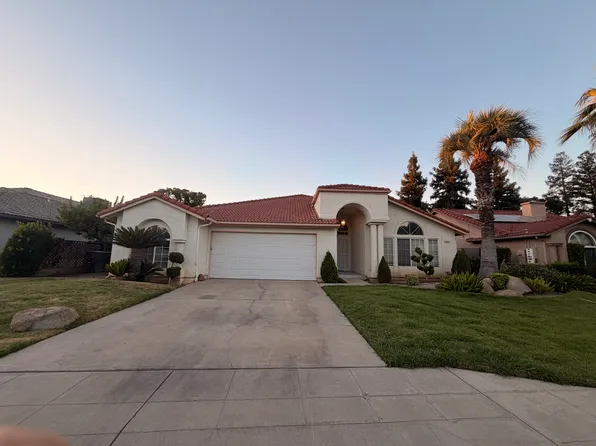 883 Oak Ave, Clovis, CA 93611