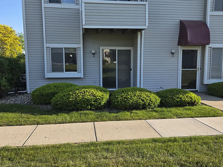 6621 Mariner Dr #7 — Photo 3