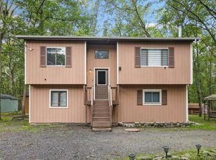 245 Scenic Dr, East Stroudsburg, PA