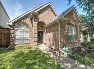 18719 Redstone Cir, Dallas, TX 75252