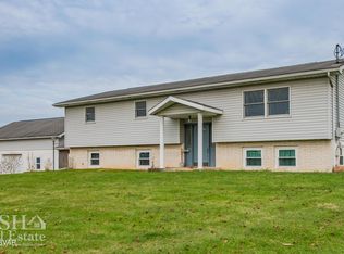 168 Mackeyville Rd, Mill Hall, PA 17751