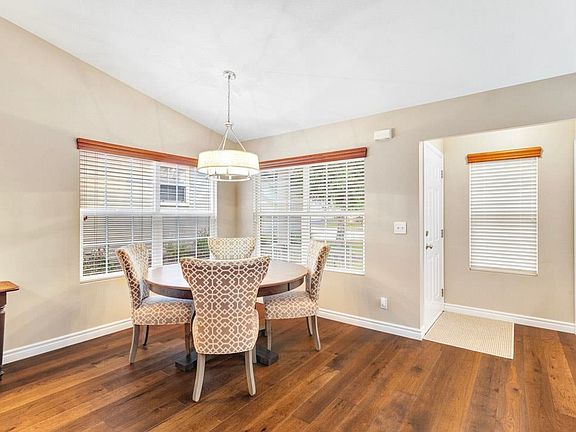 3rd image of 1124 Shingle Oak Ln