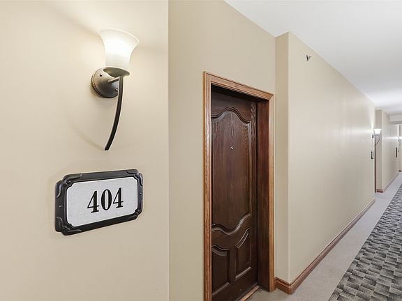 2nd image of 795 McGill Rd #404
