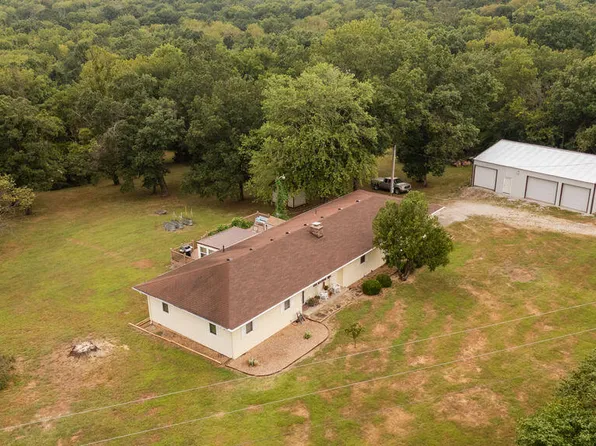 314 E Dade 68, Greenfield, MO 65661