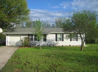 802 Edwards Dr, Leon, KS 67074