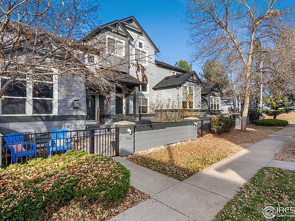 2nd image of 3684 Oakwood Dr