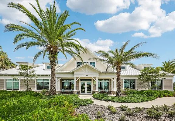 5th image of 5175 Sunshine Dr