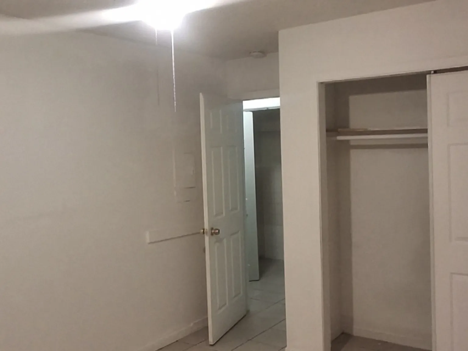 3420 Gateway Dr — Photo 2